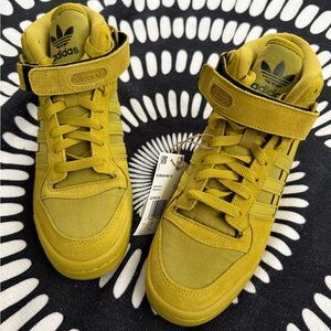 ADIDAS WMNS FORUM MID 'PULSE OLIVE' SNEAKERS